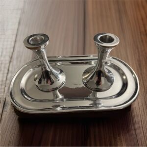 Sleek Silver Aluminum Shabbat Candle Holder Set with Tray – Modern & Minimalist